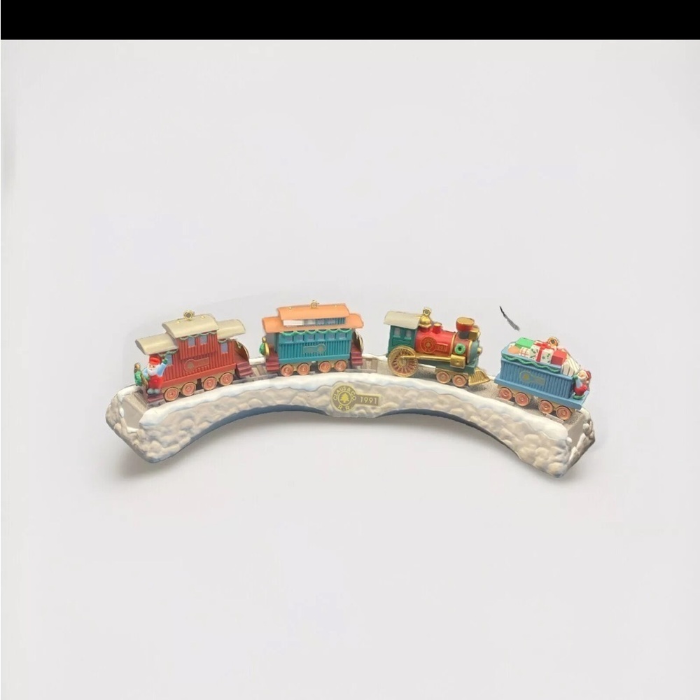 5 PC‎ IN BOXES HALLMARK ORNAMENT TRAIN SET CLAUS & CO R.R. 1991 w Train Trestle